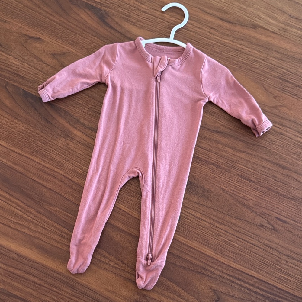Kyte BABY Dusty Rose Kids One Piece Footie
